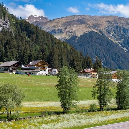 Gasthof Rabenstein Hotel Sarentino Exterior photo